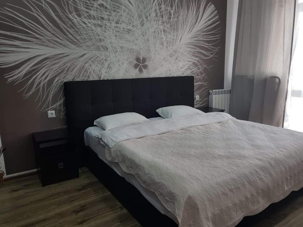 Family Apartment Tbilisi ภายนอก รูปภาพ