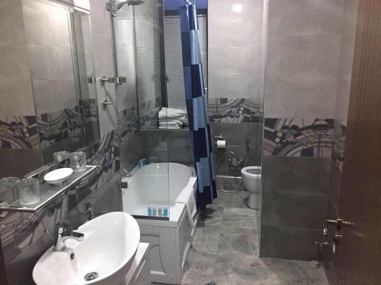 Family Apartment Tbilisi ภายนอก รูปภาพ